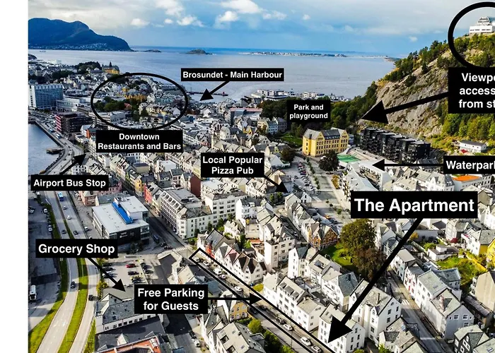 Two-bedroom With Fire Place, Free Parking And Fjordview Terrace - Calm And Apartamento
